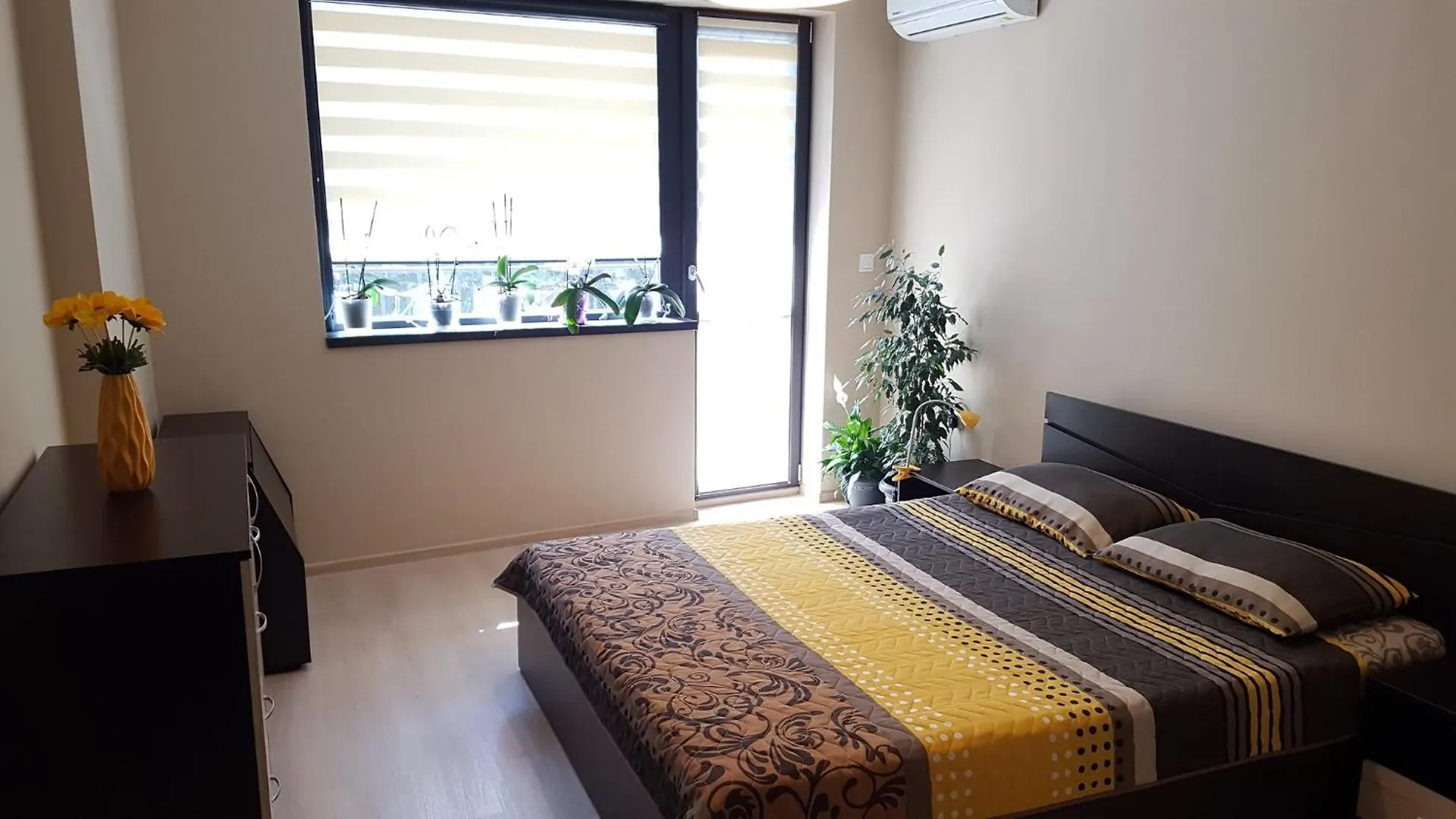 바르나 Poli'S Aparment Sunny Freesia 아파트 불가리아